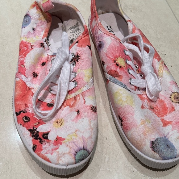 H and M runner - Picture 2 of 3